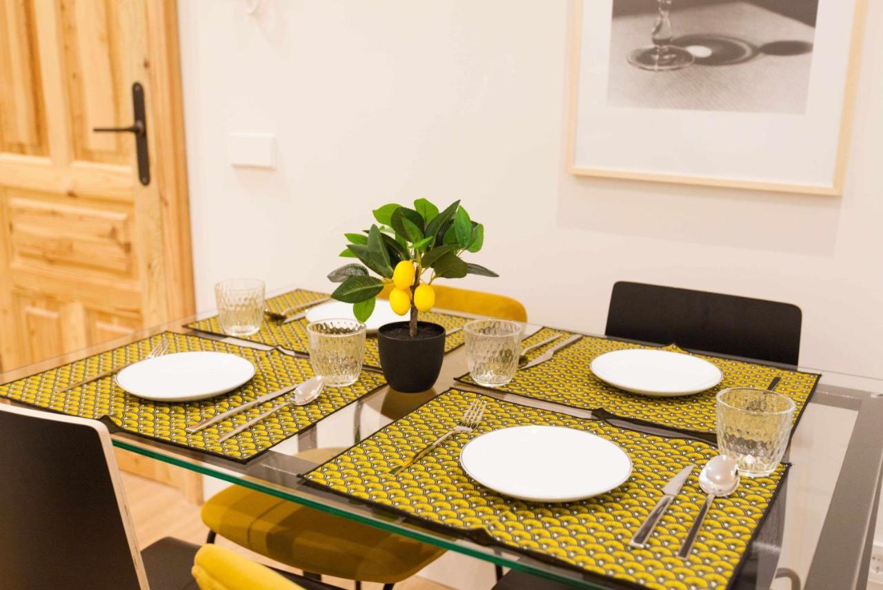 Isg Apartments Cedaceros 12 Севиля Екстериор снимка