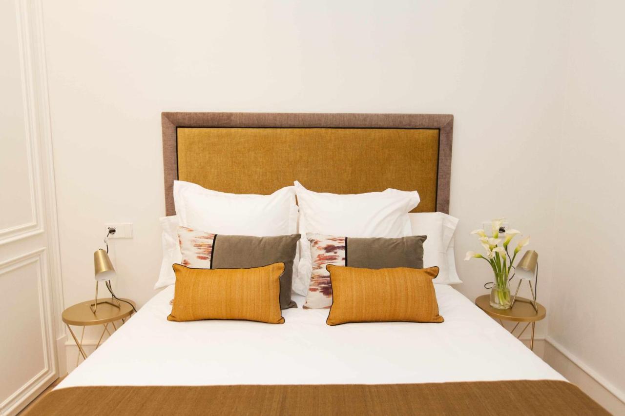 Isg Apartments Cedaceros 12 Севиля Екстериор снимка