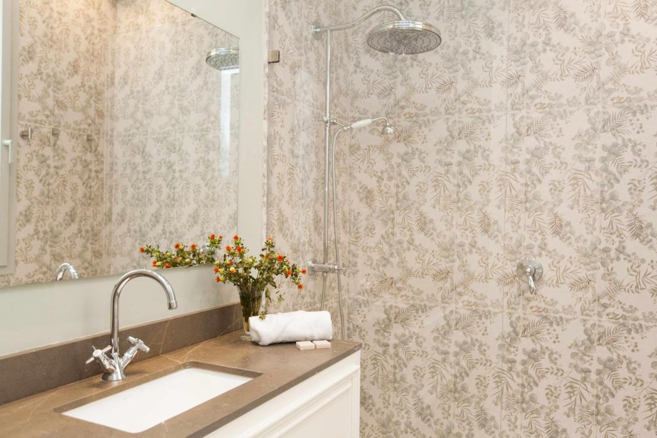 Isg Apartments Cedaceros 12 Севиля Екстериор снимка