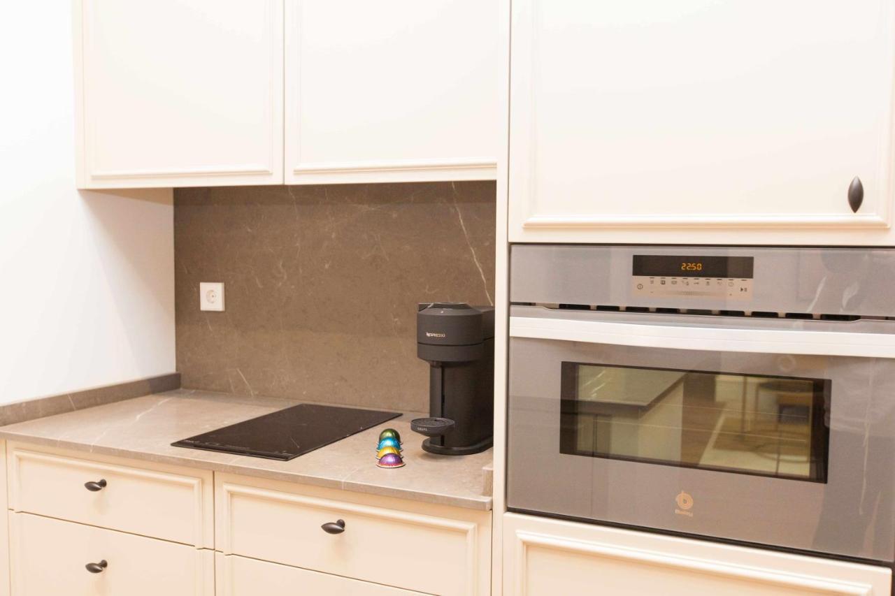 Isg Apartments Cedaceros 12 Севиля Екстериор снимка