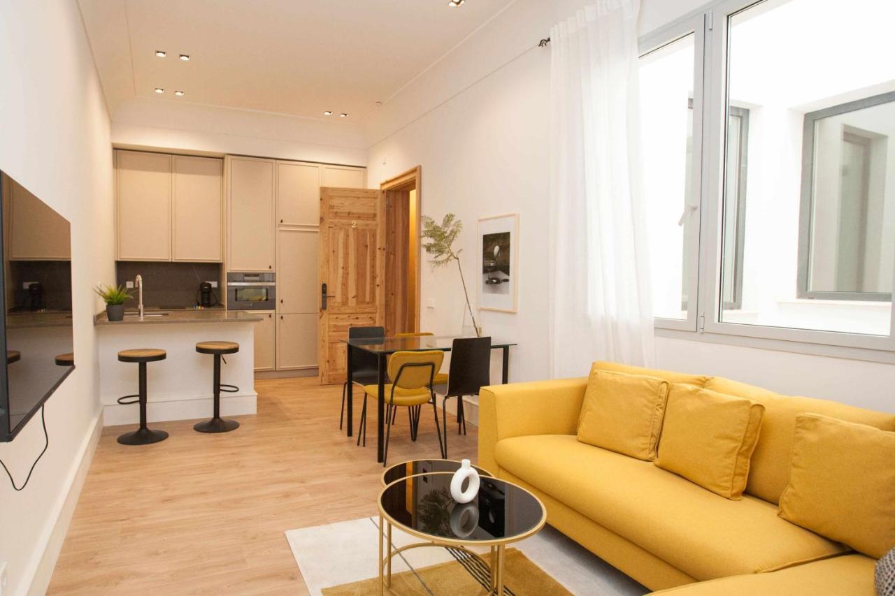 Isg Apartments Cedaceros 12 Севиля Екстериор снимка
