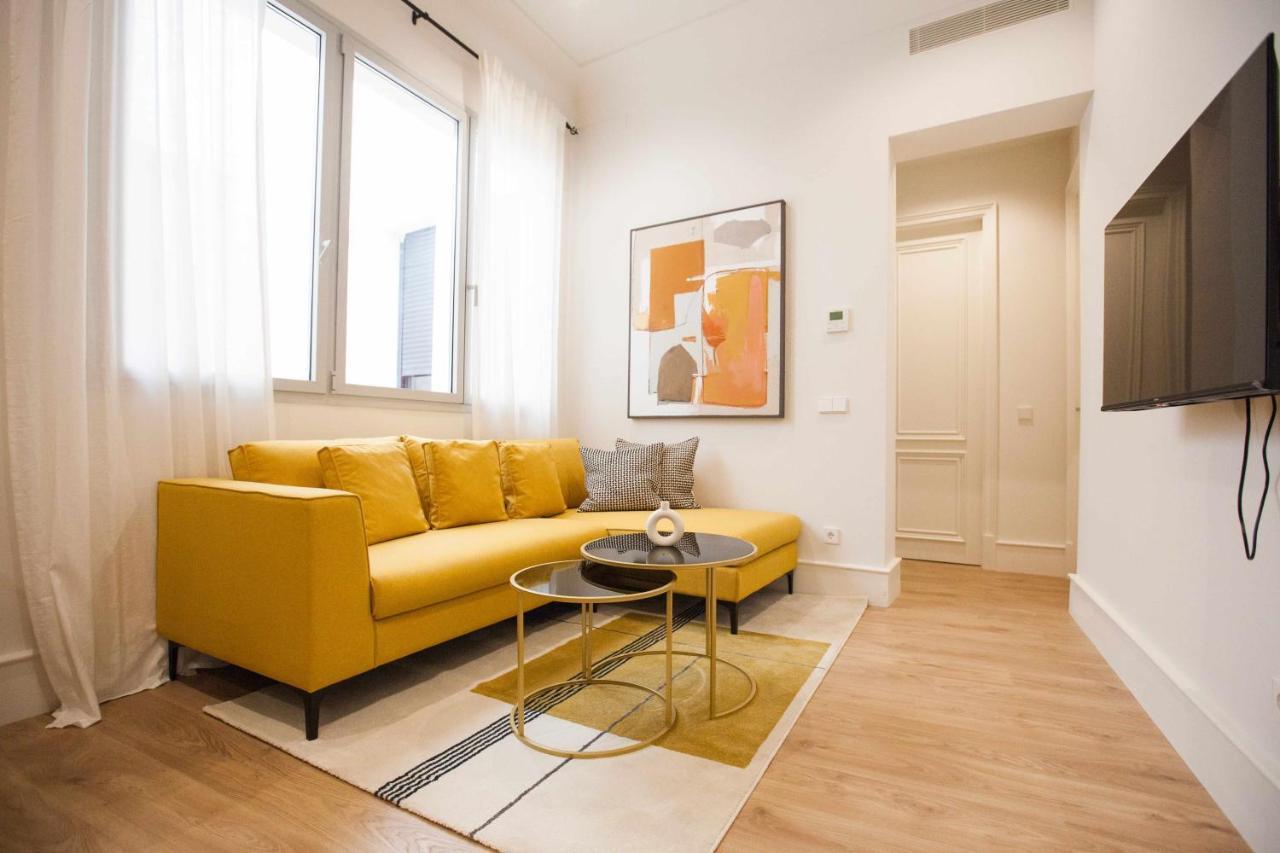 Isg Apartments Cedaceros 12 Севиля Екстериор снимка